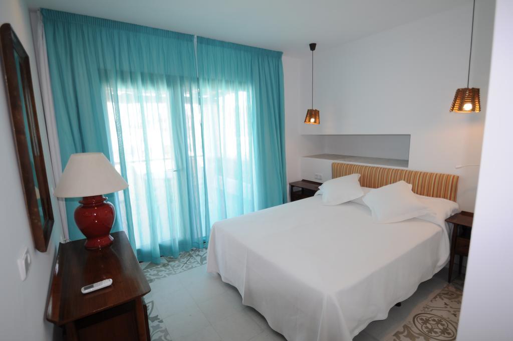 Sant Antoni de Portmany Chalet Torralba - Villa At Hotel Osiris מראה חיצוני תמונה